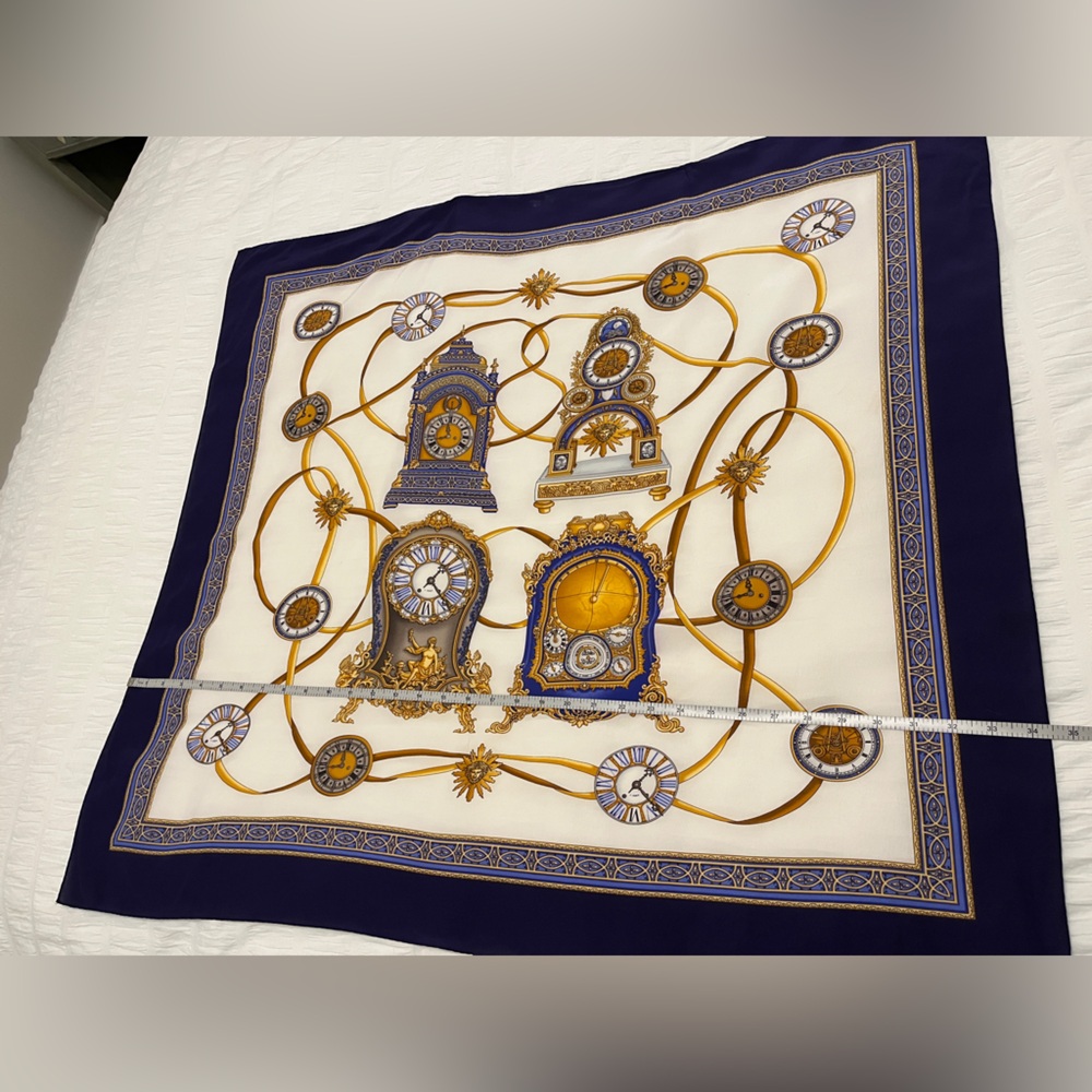 SCARF Square Unsigned Classic Clock Pattern Navy Gold Cream Timeless Chic - Picture 15 of 16